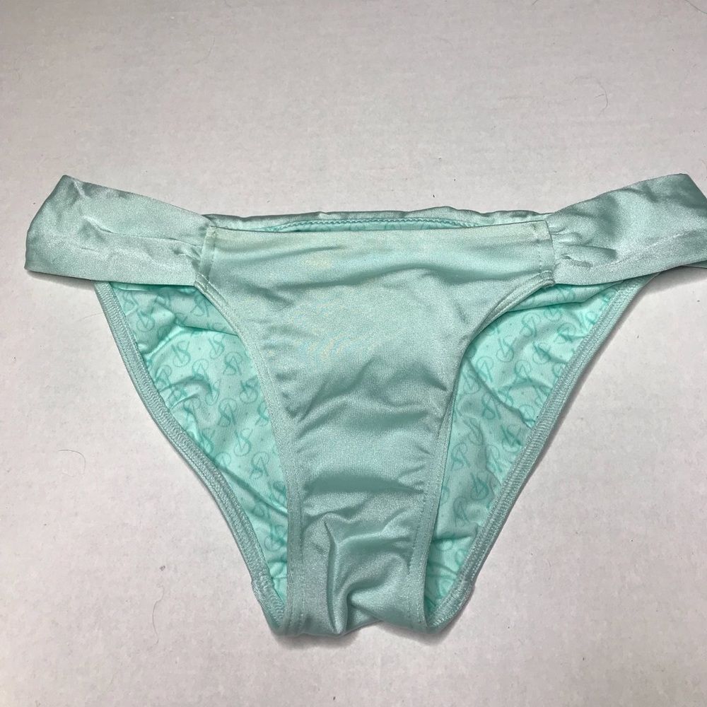 Victoria’s Secret Bikini Bottom - Picture 2 of 7